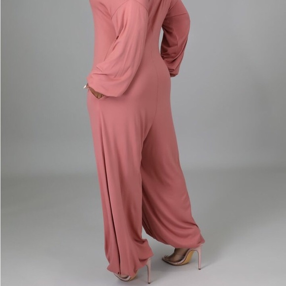 Elle Lt Brick Perfect V-Neck Jumpsuit - Picture 4 of 5